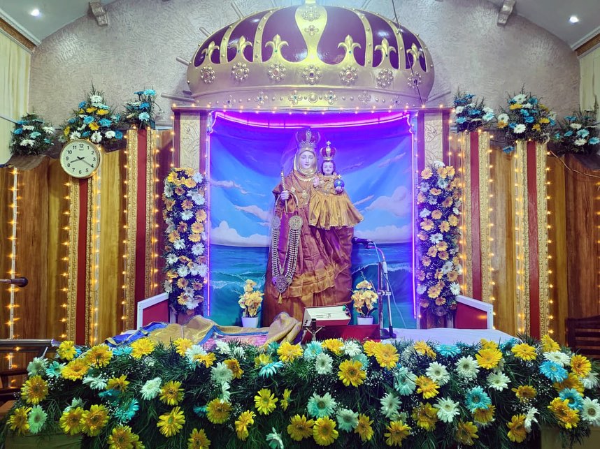 Poonthura History